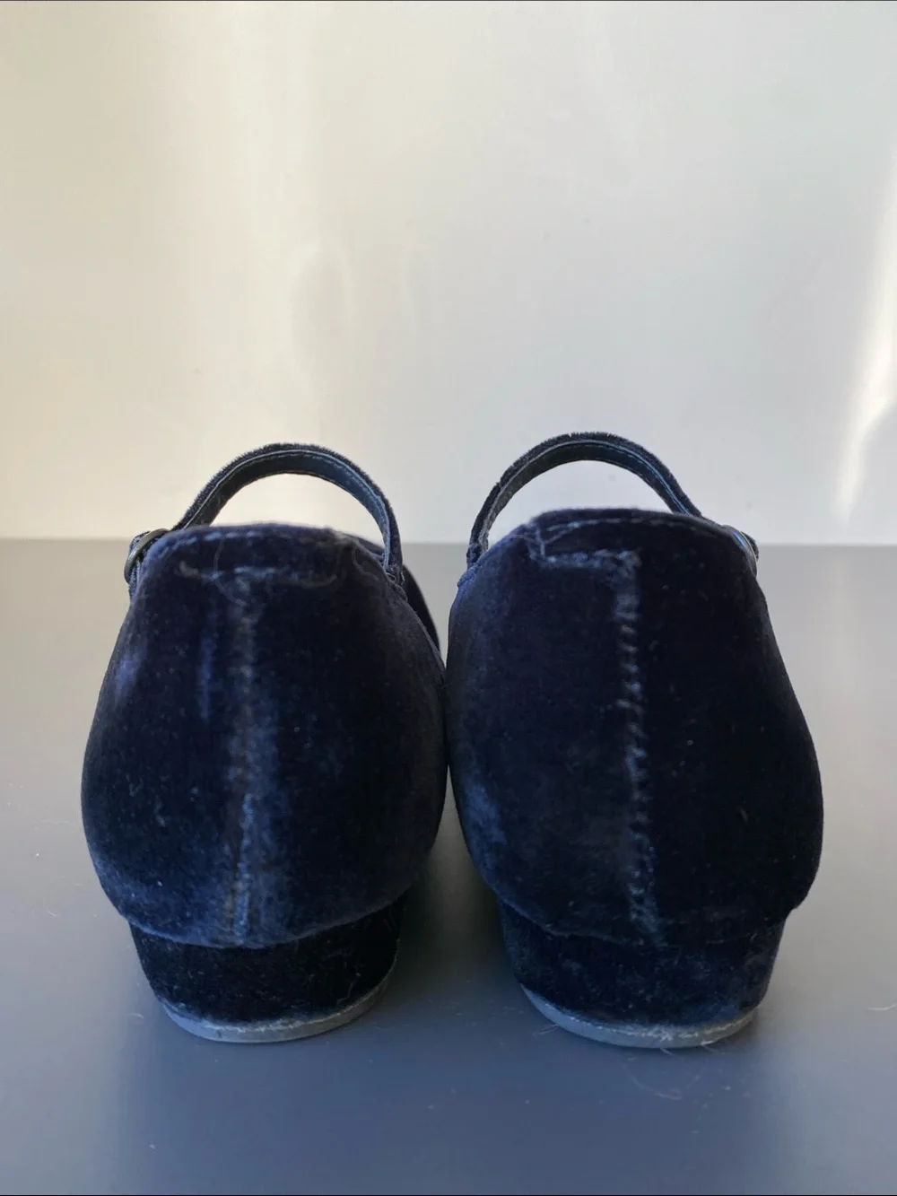 Born Crown Navy Blue Leather Velvet Mary  Jane Shoe Sz 9.5 Romantic Cottage Chic